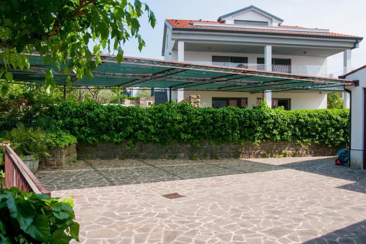 Beautiful Apartment With Picturesque View And Free Parking Portoroz Exterior photo