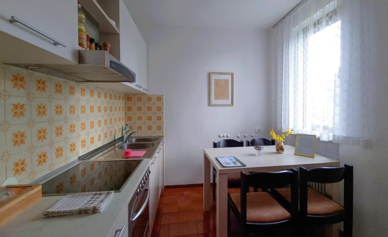 Beautiful Apartment With Picturesque View And Free Parking Portoroz Exterior photo